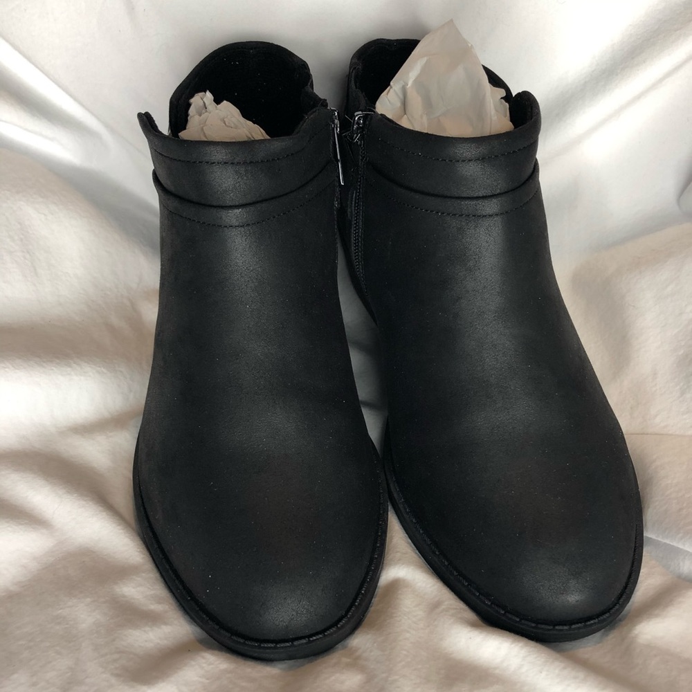 Women's Torrid Ankle Boot with Buckle Size 10 - Picture 6 of 16